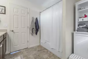 1021 N 740 W, Centerville, UT 84014 - Photo 18