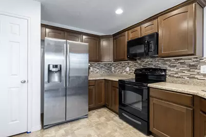 1021 N 740 W, Centerville, UT 84014 - Photo 10