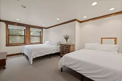 121 N Oakwood Cir, Springville, UT 84663 - Photo 46