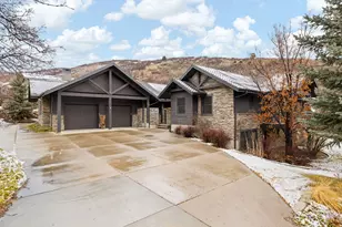 121 N Oakwood Cir, Springville, UT 84663 - Photo 1