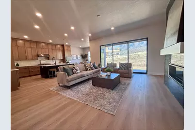 844 N Emery Ln #59, Elk Ridge, UT 84651 - Photo 2