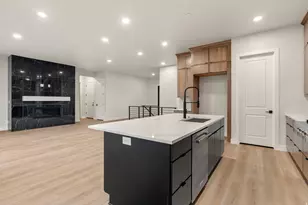 844 N Emery Ln, Elk Ridge, UT 84651 - Photo 10