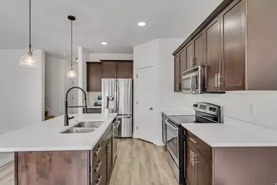 4114 N Fremont Dr, Lehi, UT 84043 - Photo 4