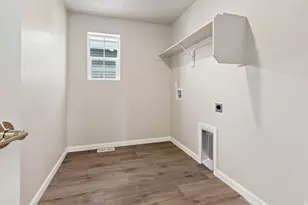 37 E Broadway Dr, Saratoga Springs, UT 84045 - Photo 22