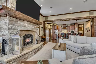1135 E 900 S, Pleasant Grove, UT 84062 - Photo 4