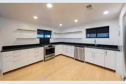 2665 E 2100 S, Salt Lake City, UT 84109 - Photo 26