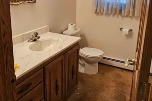 8085 S Mountain Oaks Circle, Cottonwood Heights, UT 84121 - Photo 18