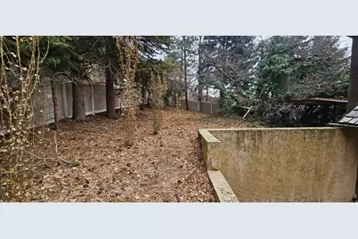 8085 S Mountain Oaks Cir, Cottonwood Heights, UT 84121 - Photo 42