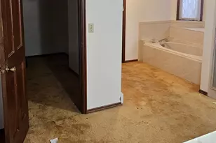 8085 S Mountain Oaks Circle, Cottonwood Heights, UT 84121 - Photo 22