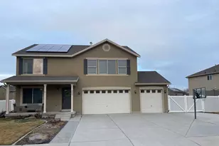 653 S Willow Park Dr W, Lehi, UT 84043 - Photo 2