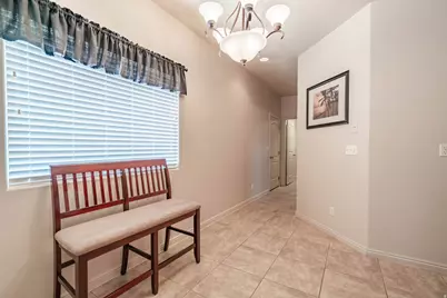 381 N Windsor Dr, Washington, UT 84780 - Photo 12