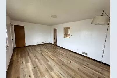 5376 S 2200 W, Roy, UT 84067 - Photo 6