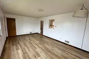 5376 S 2200 W, Roy, UT 84067 - Photo 6