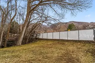 2586 Deer Run Dr, South Weber, UT 84405 - Photo 22