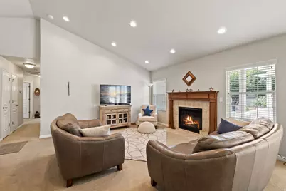 7924 S Hartley Ln, West Jordan, UT 84081 - Photo 8