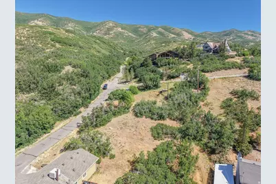 4810 E Badger Hollow Ln, Salt Lake City, UT 84108 - Photo 18