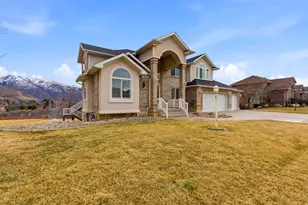 1963 Cherokee Cir, Ogden, UT 84403 - Photo 2