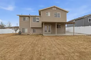2329 W 1680 N, Clinton, UT 84015 - Photo 24