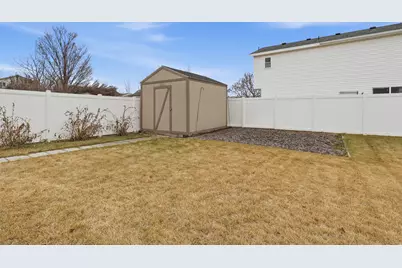 2329 W 1680 N, Clinton, UT 84015 - Photo 26