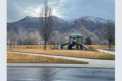 9752 N Dorchester Dr, Cedar Hills, UT 84062 - Photo 58