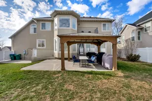 9752 N Dorchester Dr, Cedar Hills, UT 84062 - Photo 40