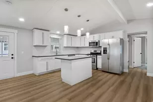562 Lancelot Dr, North Salt Lake, UT 84054 - Photo 1