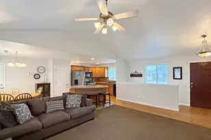 185 E 2100 N, North Ogden, UT 84414 - Photo 4
