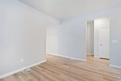 253 N Roundabout St, Saratoga Springs, UT 84045 - Photo 18