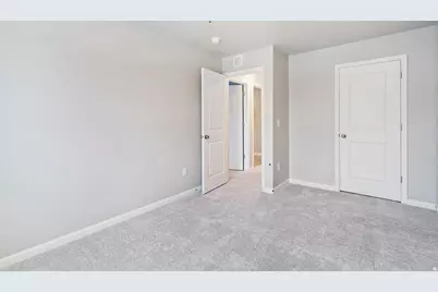 253 N Roundabout St, Saratoga Springs, UT 84045 - Photo 10