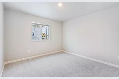 253 N Roundabout St, Saratoga Springs, UT 84045 - Photo 4