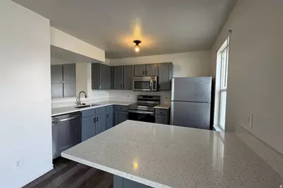 186 Alfred, Tooele, UT 84074 - Photo 4