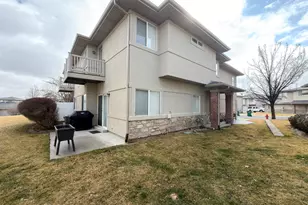 4896 W Aspen Springs Dr, Riverton, UT 84096 - Photo 32