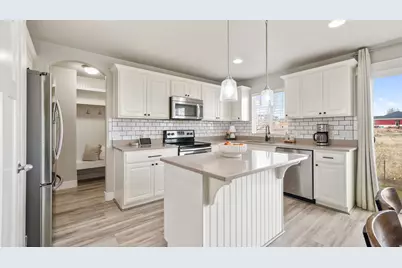 1463 S Lake View Terrace Rd, Saratoga Springs, UT 84045 - Photo 8