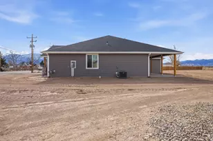 408 S Center St, Elsinore, UT 84724 - Photo 4