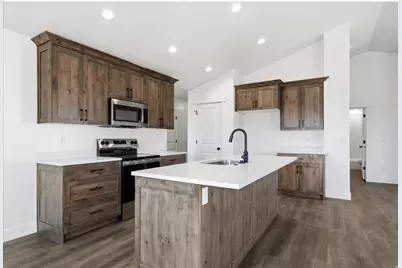 5161 W 10100 N, Elwood, UT 84337 - Photo 10