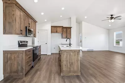 5161 W 10100 N, Elwood, UT 84337 - Photo 14