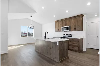5161 W 10100 N, Elwood, UT 84337 - Photo 10