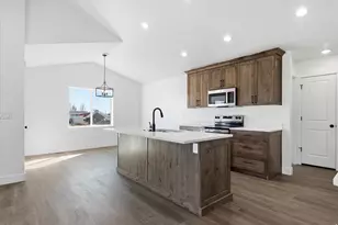 5161 W 10100 N, Elwood, UT 84337 - Photo 10