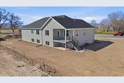 5161 W 10100 N, Elwood, UT 84337 - Photo 4
