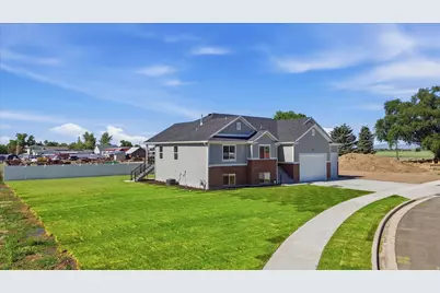 5161 W 10100 N, Elwood, UT 84337 - Photo 36