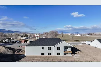5161 W 10100 N, Elwood, UT 84337 - Photo 6