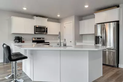 5907 S Crown Park Cv, Kearns, UT 84118 - Photo 4