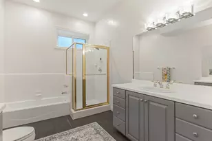 2522 S Scenic Dr E, Salt Lake City, UT 84109 - Photo 18