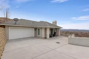 2522 S Scenic Dr E, Salt Lake City, UT 84109 - Photo 22