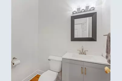 2522 S Scenic Dr E, Salt Lake City, UT 84109 - Photo 20