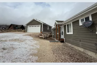 353 W Niblick Cir, Garden City, UT 84028 - Photo 2