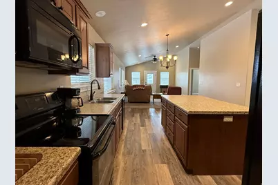 353 W Niblick Cir, Garden City, UT 84028 - Photo 12