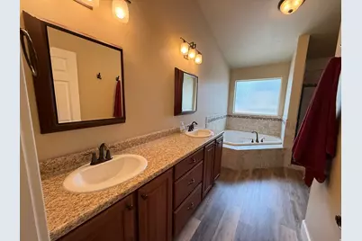 353 W Niblick Cir, Garden City, UT 84028 - Photo 24