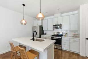 11171 S Kestrel Rise Rd, South Jordan, UT 84009 - Photo 10