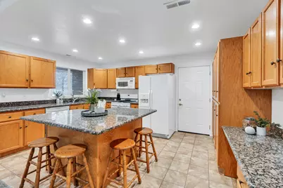 517 S 1040 E, American Fork, UT 84003 - Photo 2